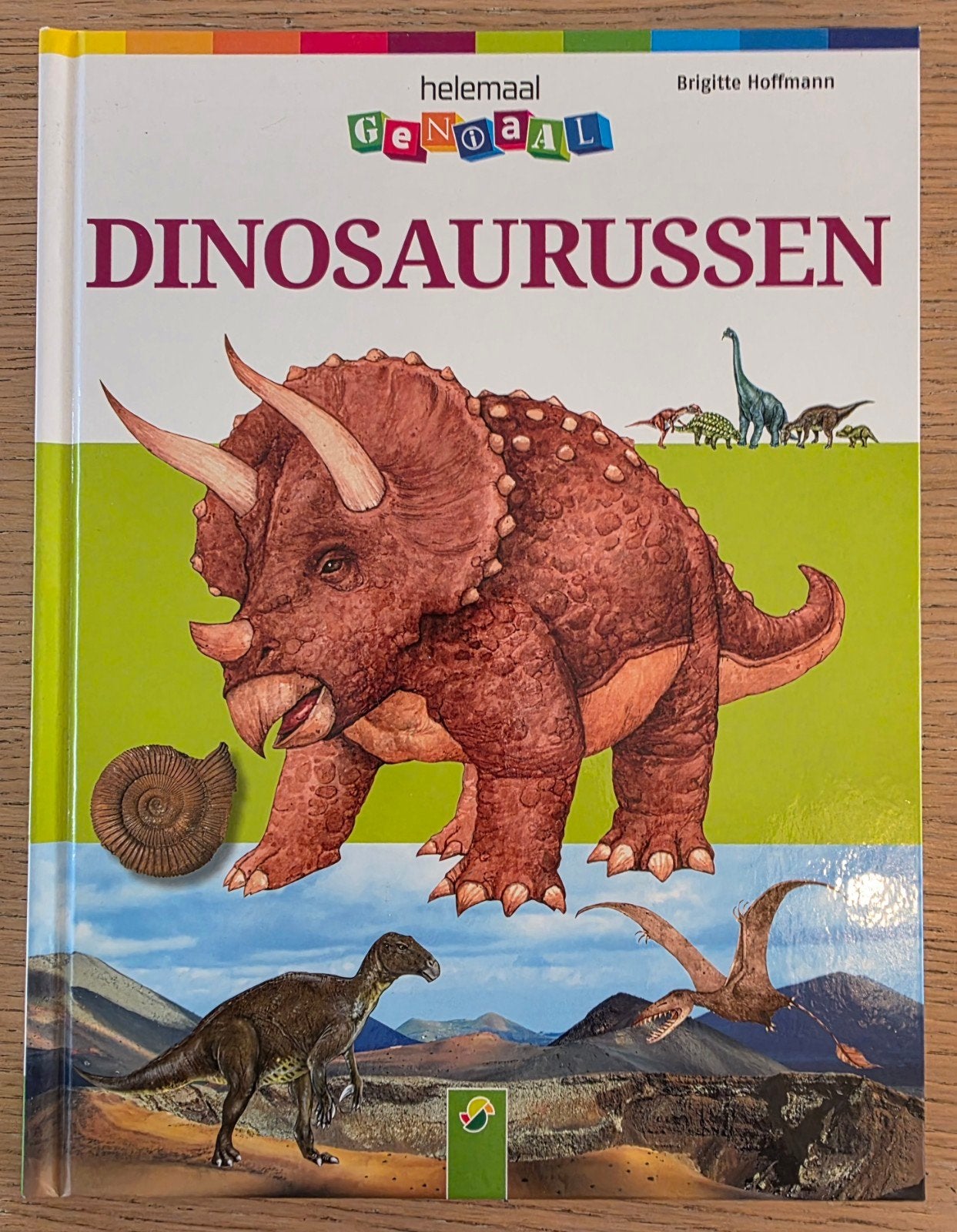 Helemaal Geniaal Dinosaurussen vanaf 8 jaar, Boeken, Ophalen of Verzenden, Zo goed als nieuw, Brigitte Hoffman