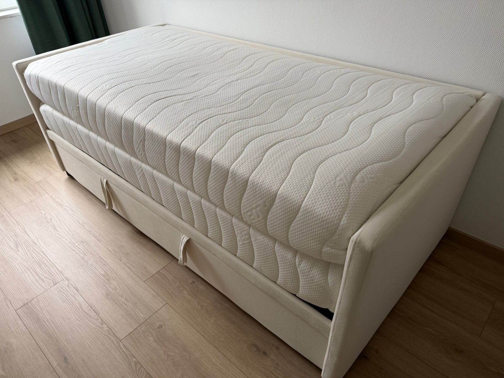 Nieuw logeerbed, Ophalen, 100 cm, Bedbodem, Overige maten