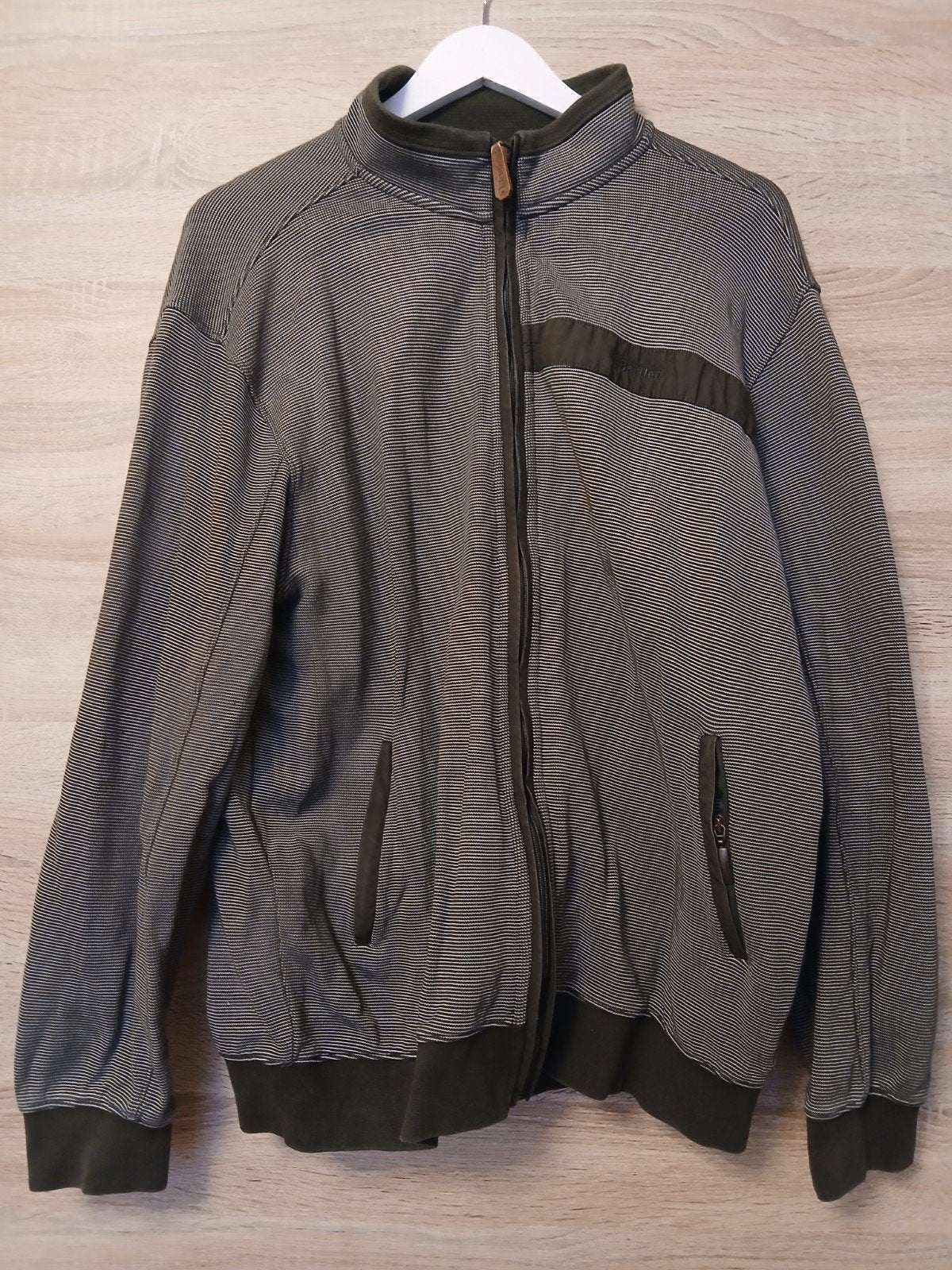 Bartlett Vest 3xl gestreept groen beigeStijlvol en Comfortab, Kleding | Heren, Bartlett, Overige maten, Ophalen of Verzenden, Gedragen