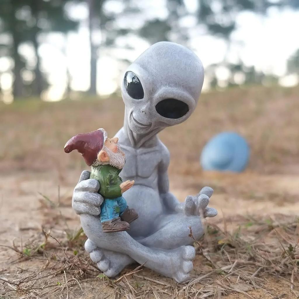 Prachtig tuinbeeld Alien met kabouter (16cm), Ophalen of Verzenden, Nieuw, Steen