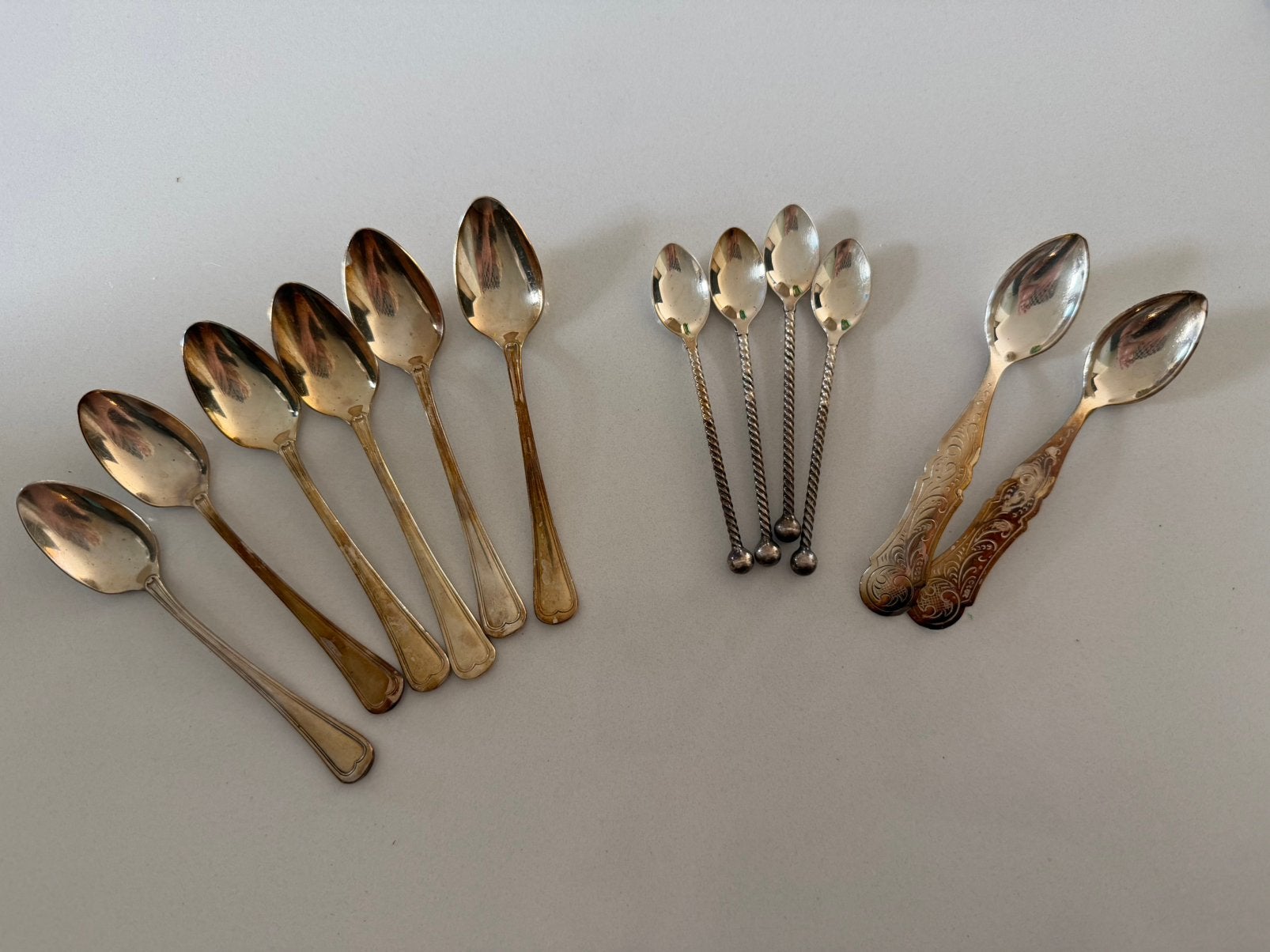 13 theelepeltjes (ver)zilver(d) of zilver, Ophalen of Verzenden, Zo goed als nieuw, Zilver