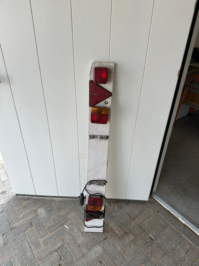 Lichtbalk 120 cm met snelklemmen en 7-polige stekker, Ophalen, Gebruikt