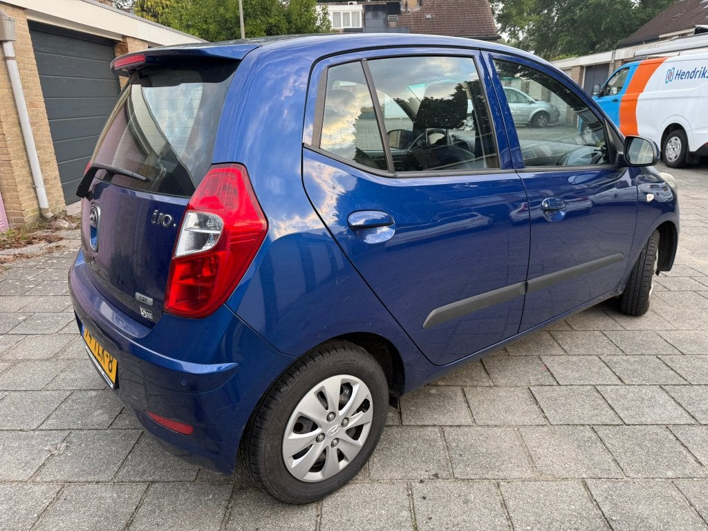 Foto 7 van Hyundai i10 1.25 I 5DR 2012 Blauw