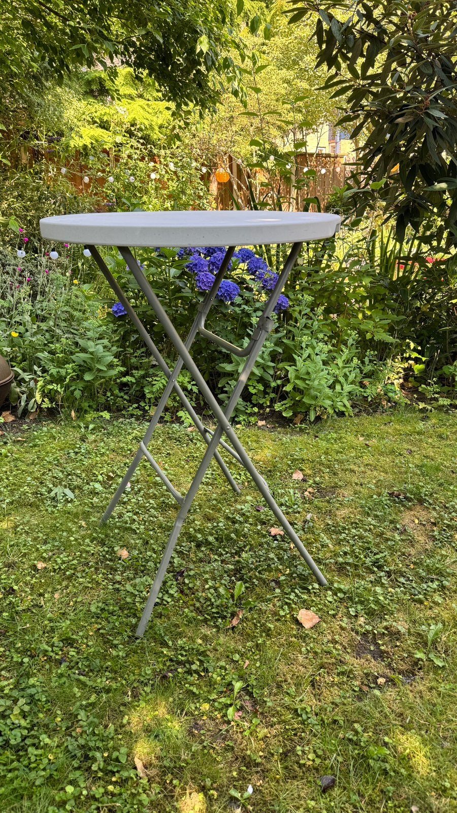 Grote statafel. Inklapbaar.  80 cm diameter tafelblad., Huis en Inrichting, Tafels | Statafels, Ophalen, Zo goed als nieuw