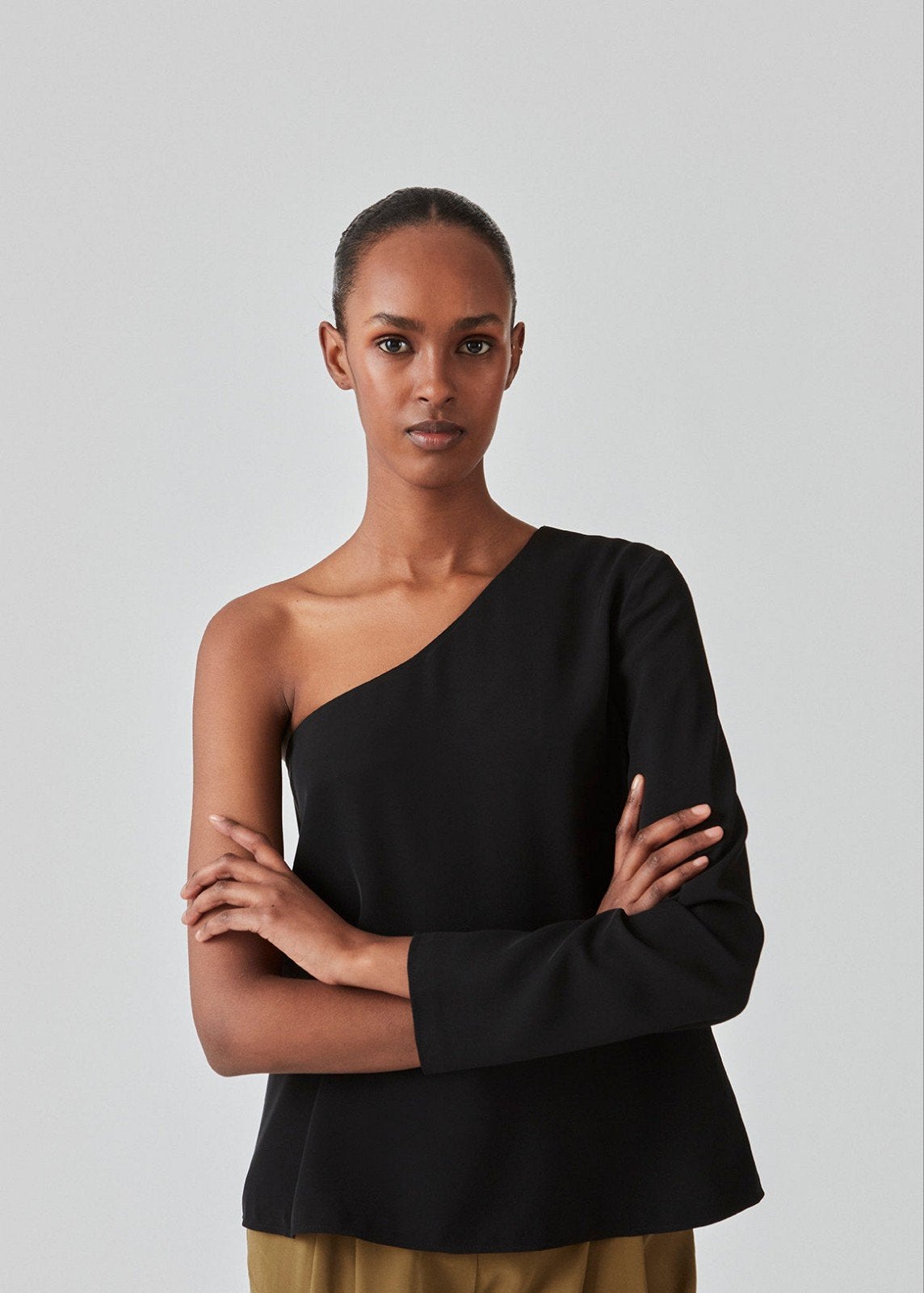 modstöm one shoulder top nieuw, Kleding | Dames, Tops, Maat 38/40 (M), Verzenden, Zwart, Nieuw