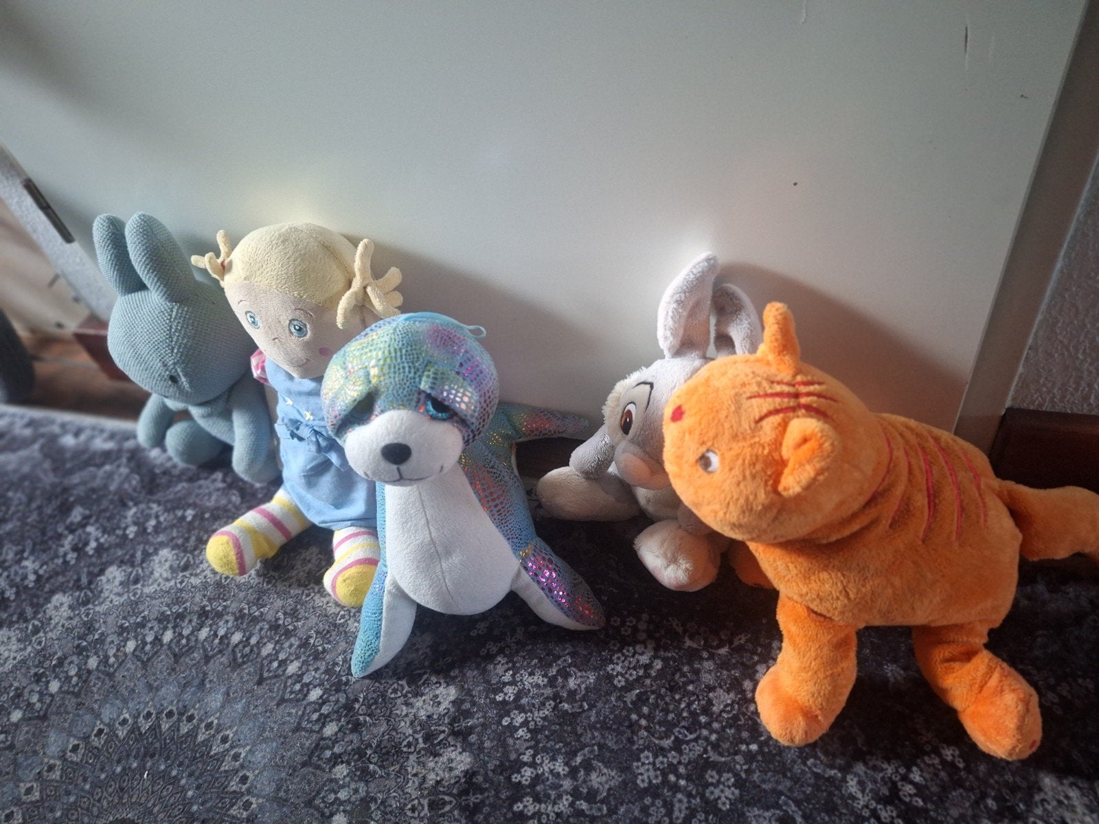 Leuke knuffels: konijn, zeehond, pop en tijger, Ophalen, Gebruikt, Overige merken, Overige karakters
