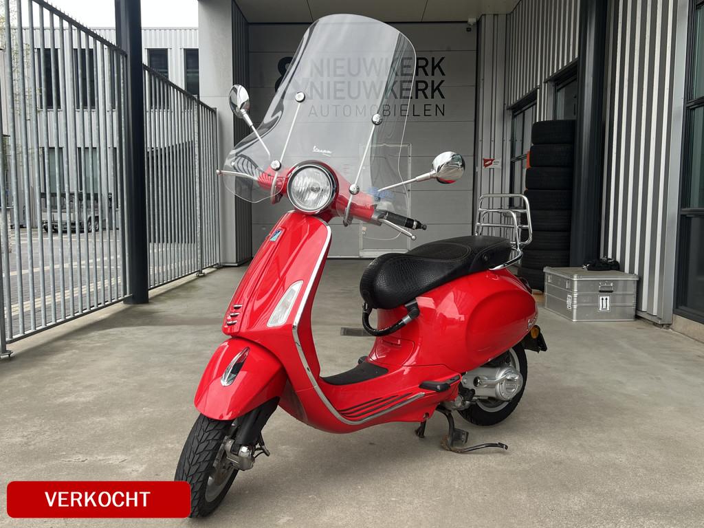 Vespa Bromscooter Primavera Touring 4T | GEEL KENTEKEN, Gebruikt, Info@nieuwkerkennieuwkerk.nl, 49 cc, Trasmolenlaan 10
3447GZ  WOERDEN, NL