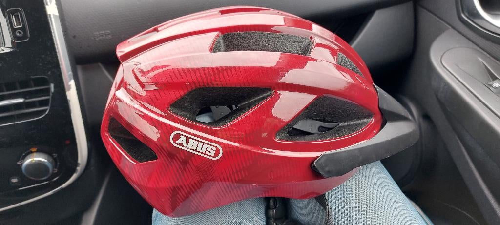 Fietshelm dames, Fietsen en Brommers, Fietsaccessoires | Fietshelmen, Ophalen, Zo goed als nieuw, Abus, L