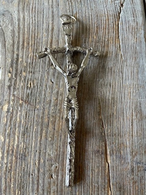 Klein vintage kruisbeeld crucifix. Rome. Tin., Antiek en Kunst, Ophalen