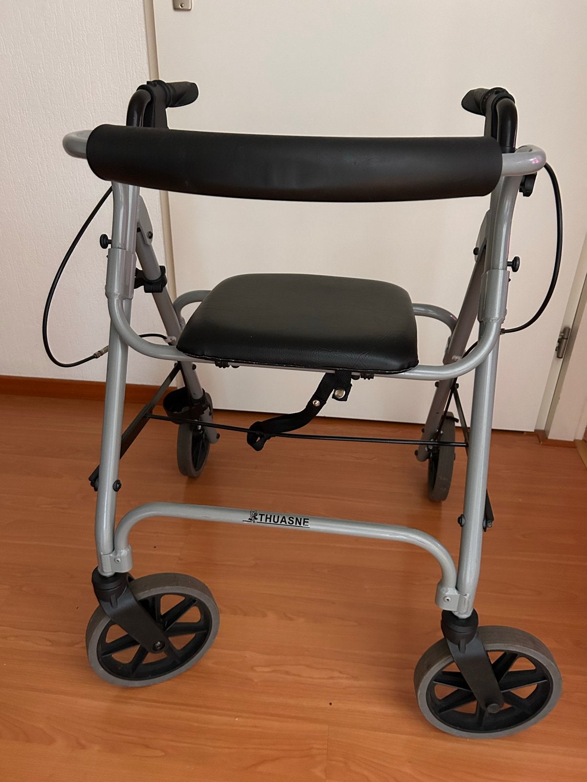 Thuasne rollator, Ophalen, Opvouwbaar, Gebruikt