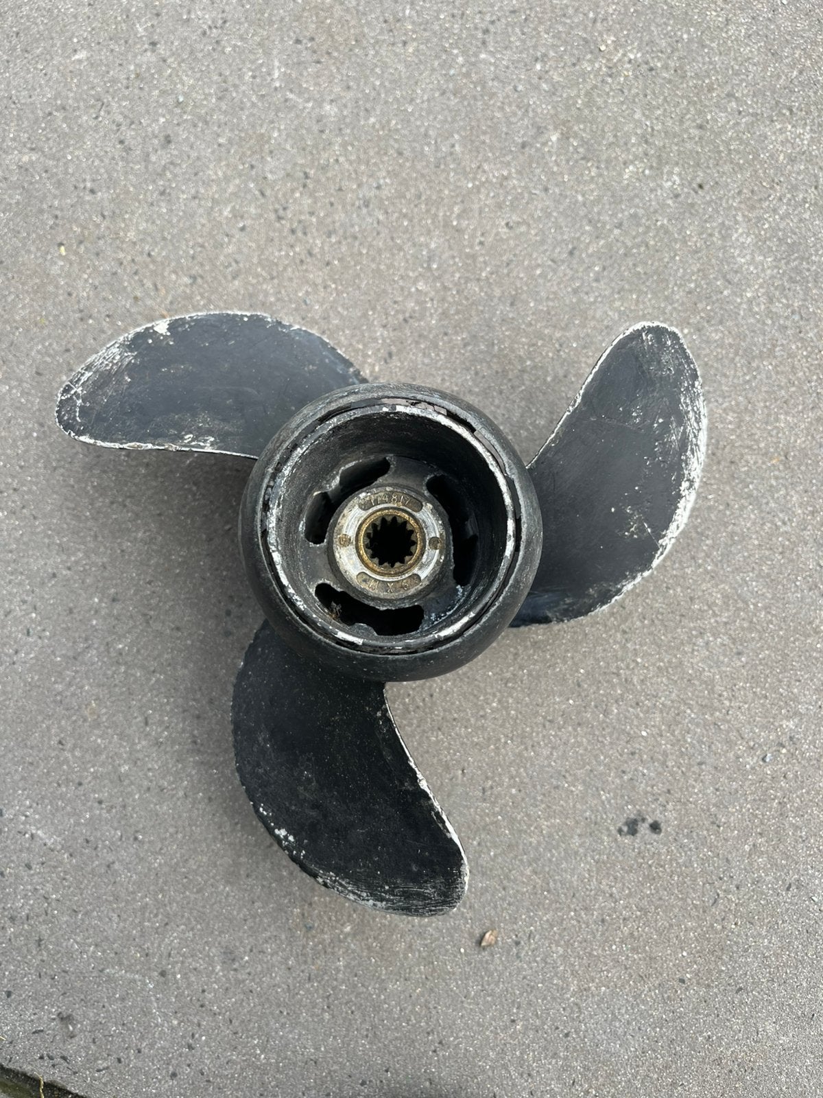 Schroef propeller evinrude johnson 9.9 15 pk  4 takt, Watersport en Boten, Ophalen of Verzenden, Zo goed als nieuw, Motor en Techniek