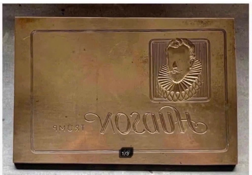 Koperen preegmal, Hudson trump sigaren, 1760 gram, Verzamelen, Rookartikelen, Aanstekers en Luciferdoosjes, Overige typen, Nieuw