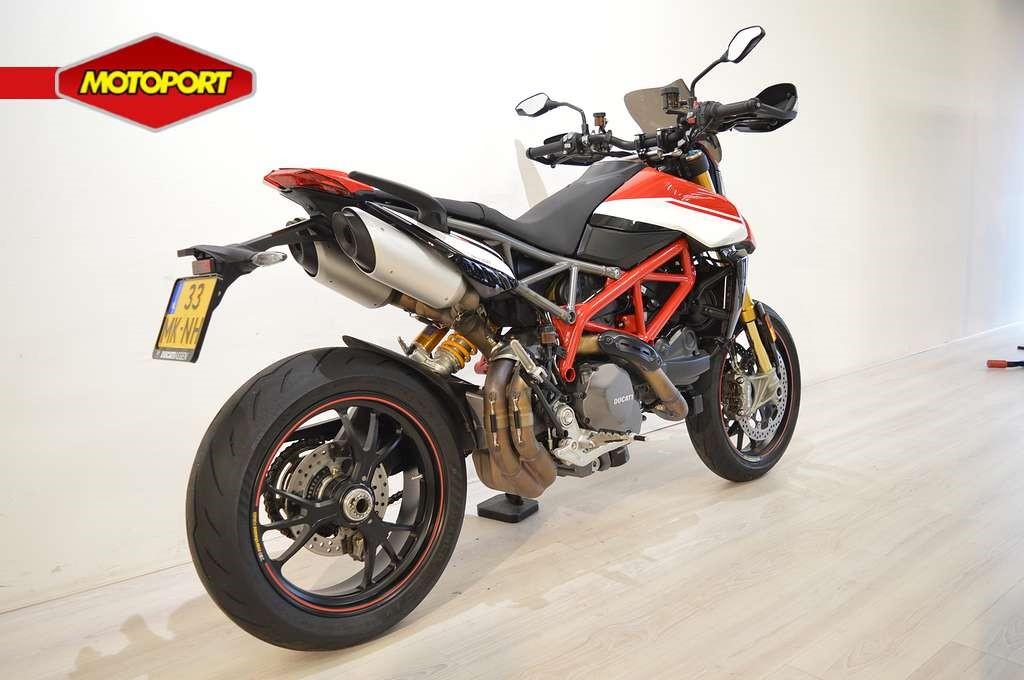 Ducati HYPERMOTARD 950 SP (bj 2019), Bedrijf, Distributeur@ducati.fr, DUCATI WEST EUROPE SAS, 390, rue d' Estienne d'Orves
92701  COLOMBES CEDEX, FR