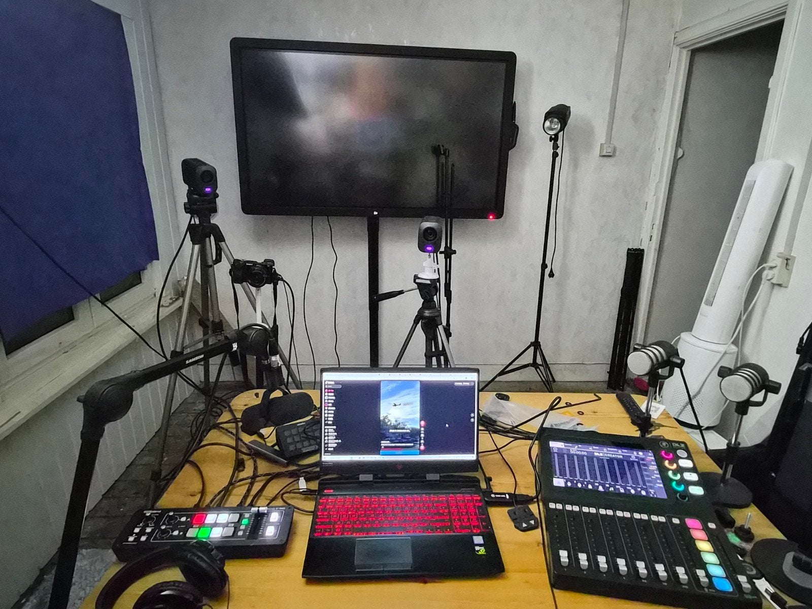 podcast/Livestream studio, Ophalen, Zo goed als nieuw, Inclusief lampen, Complete fotostudio