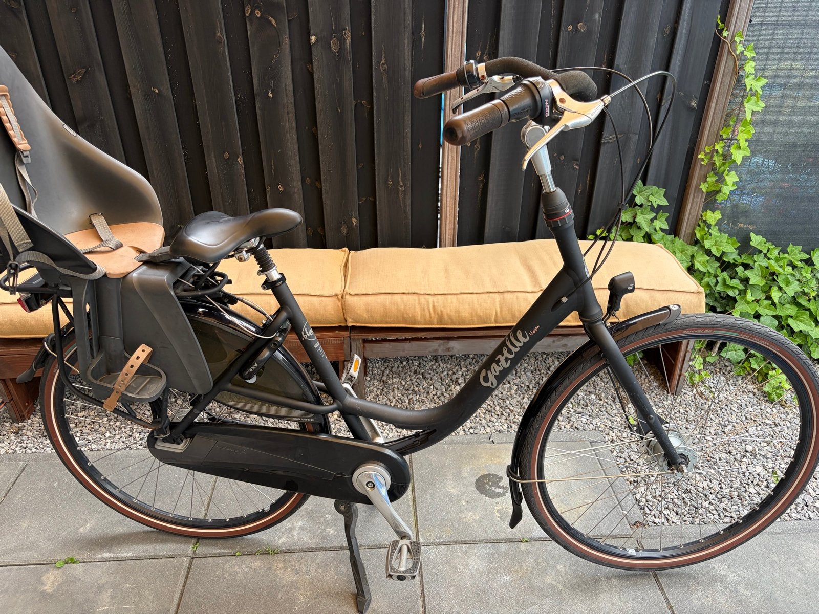Gazelle fiets met kinderzitje - Zo goed als nieuw, Ophalen, (Extra) lage instap, Velgrem, Zo goed als nieuw