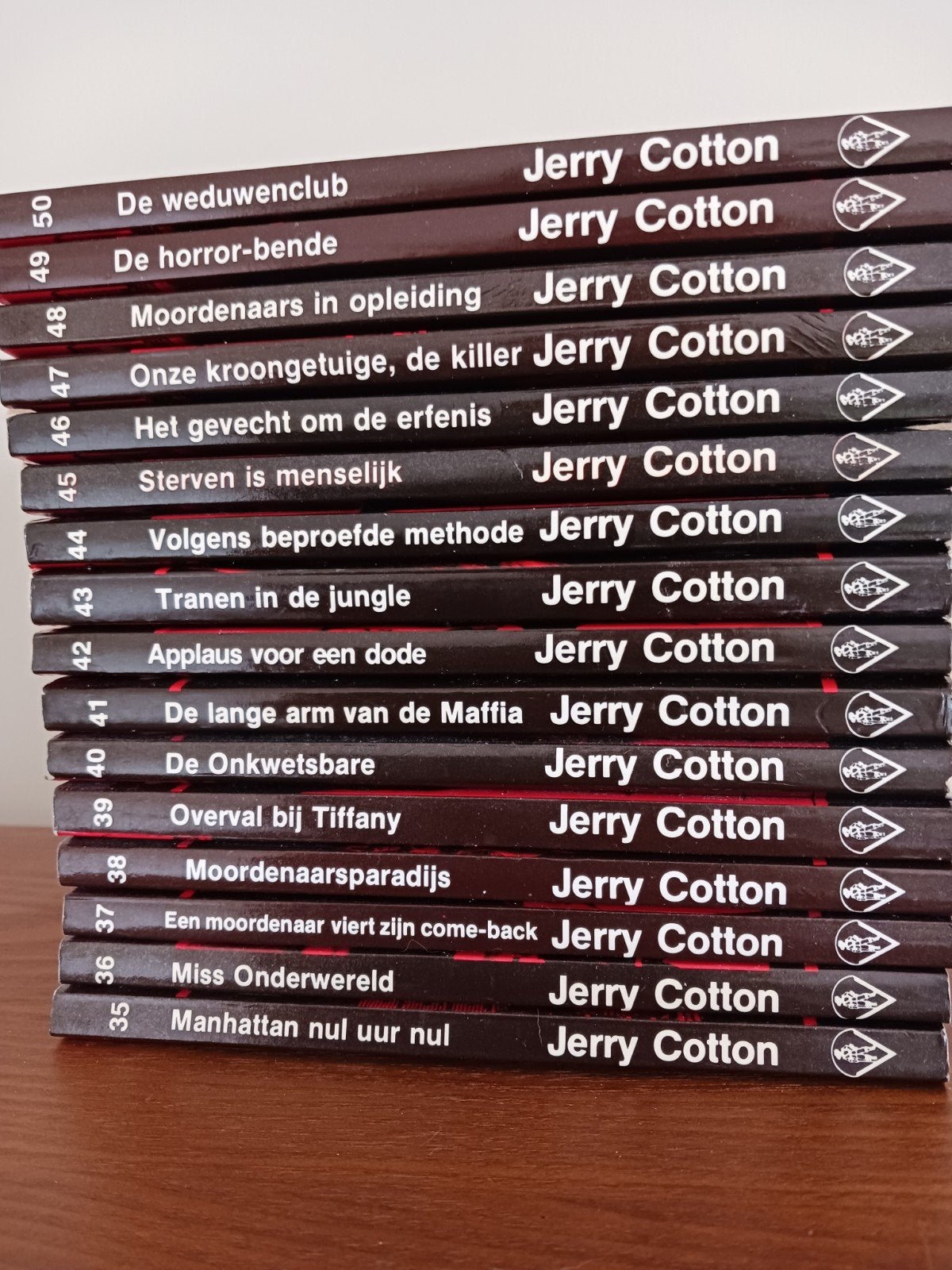 Jerry Cotton pockets, Ophalen of Verzenden, Gelezen