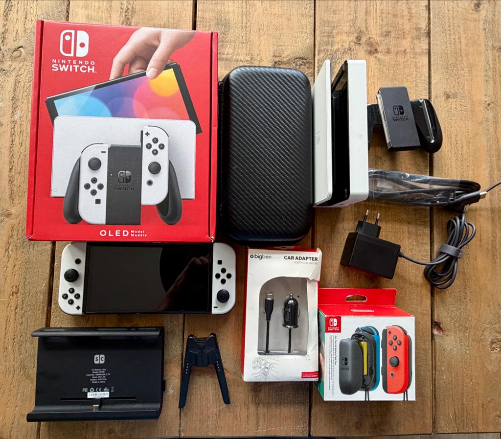 Nintendo Switch OLED - Zeer nette staat met extra's, Ophalen of Verzenden, Zo goed als nieuw, Met 2 controllers, Switch OLED