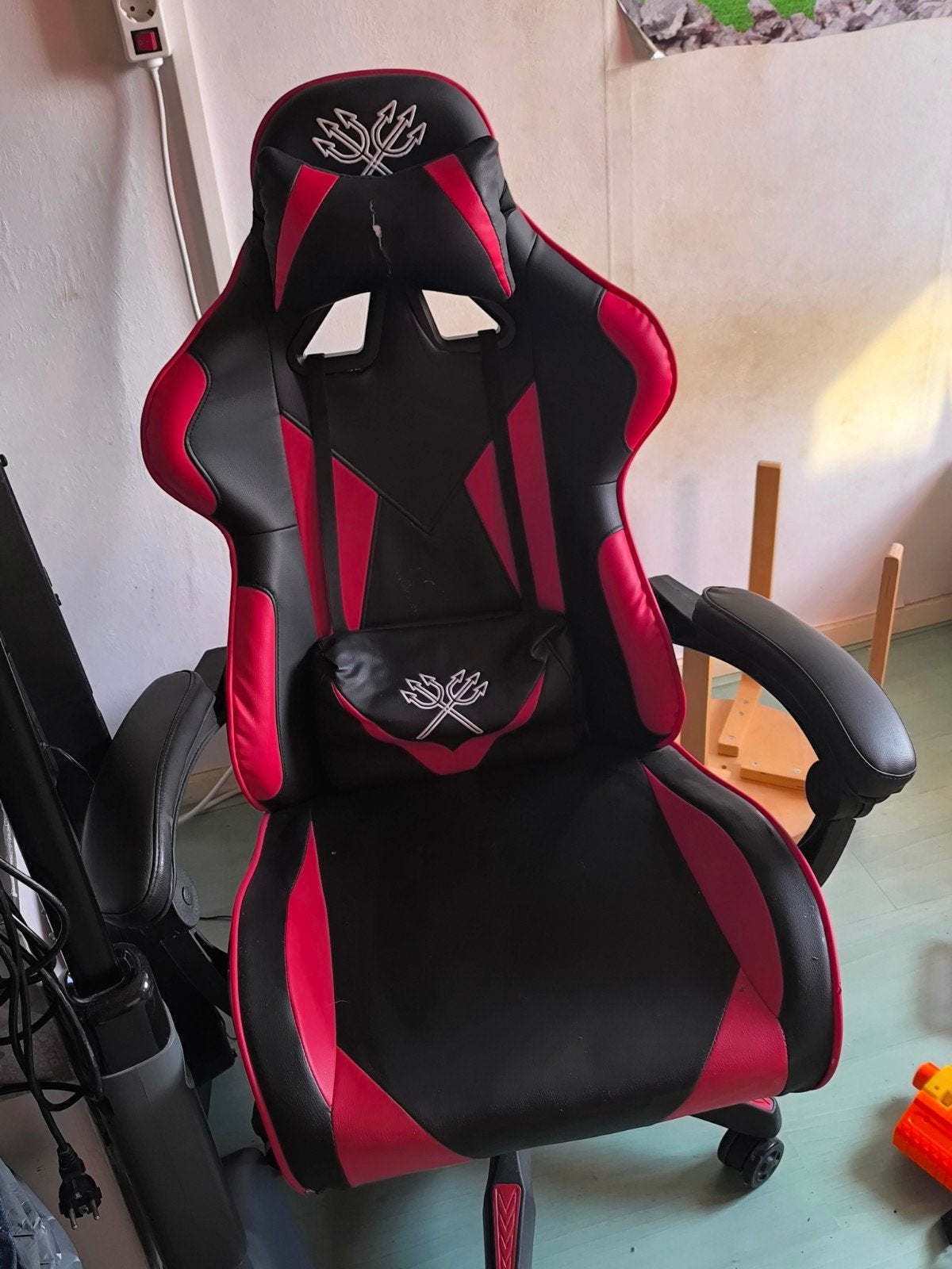 Comfortabele Gaming Stoel Zwart/Rood, Ophalen, Zwart, Zo goed als nieuw, Gaming bureaustoel