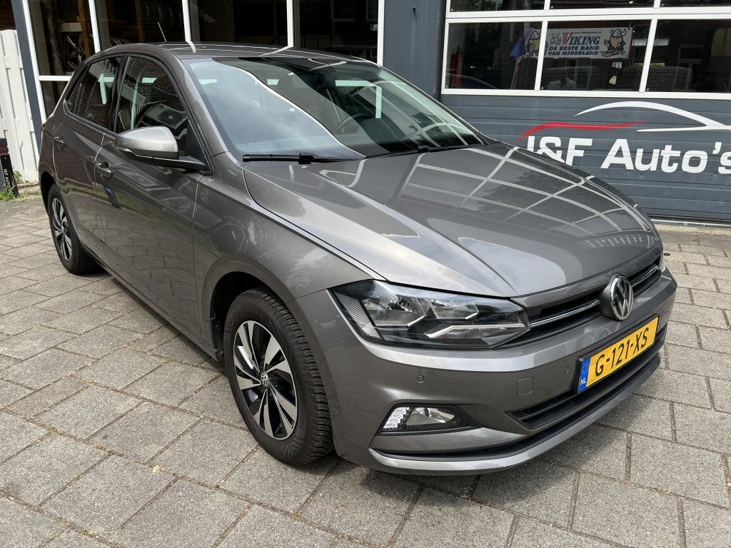 Volkswagen Polo 1.0 TSI Comfortline Automaat (bj 2020), Auto's, Dealer onderhouden, Stof, Gebruikt, Euro 6