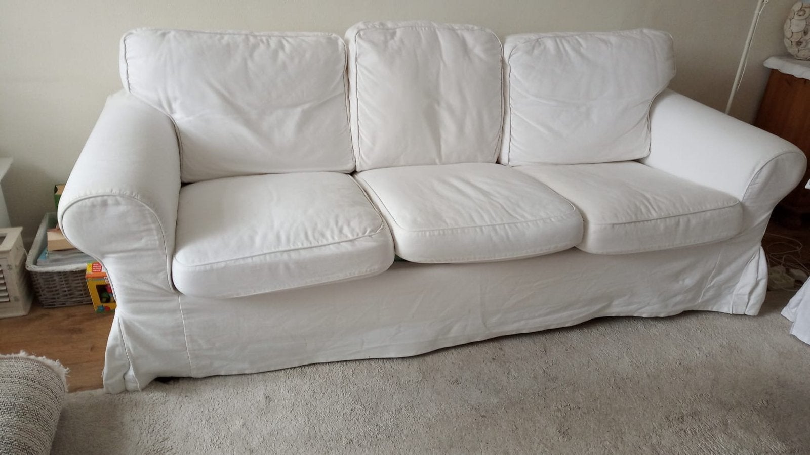 GRATIS witte driezitsbank + 2 stoelen+ hoezensets, Ophalen, Gebruikt, Driepersoons, 75 tot 100 cm