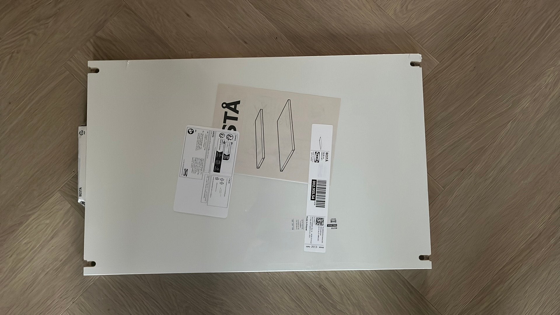 Besta plank ikea, Ophalen, Nieuw