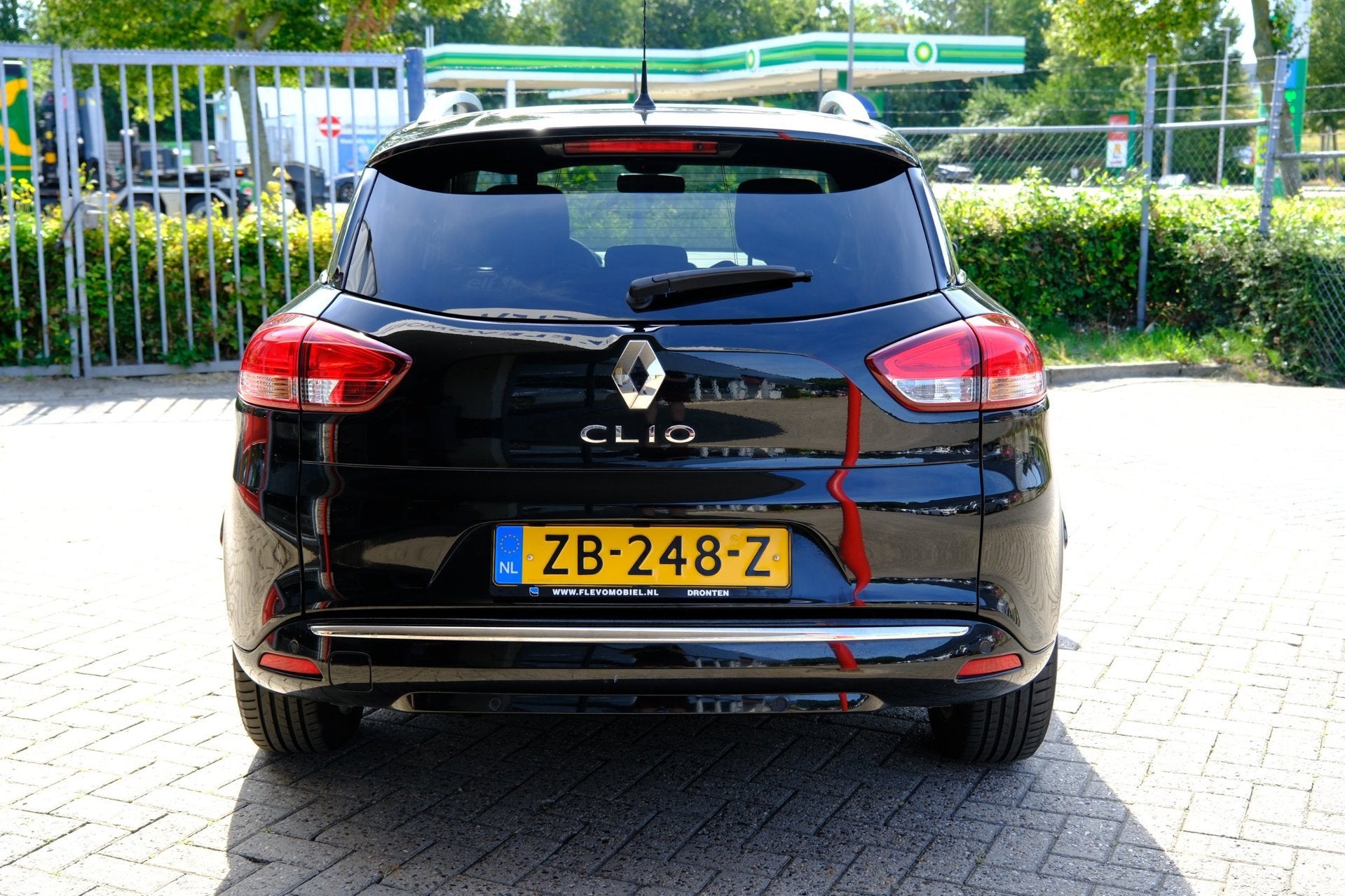 Foto 8 van Renault Clio Estate 0.9 TCe Limited Navi|Airco|LMV|DAB