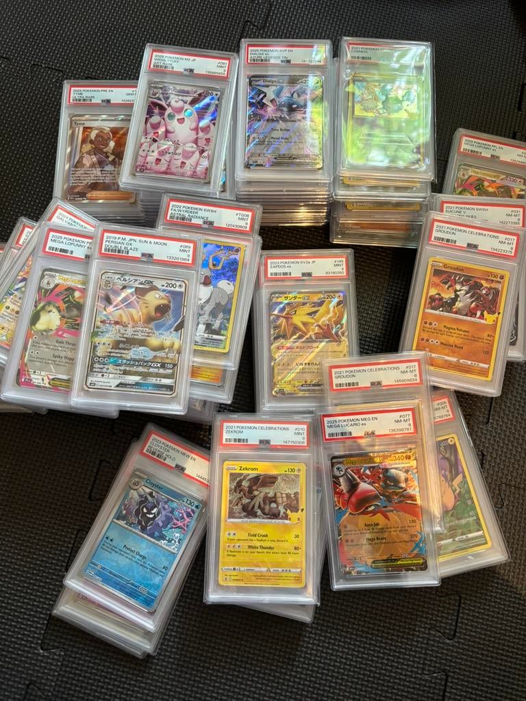 Goedkope bulk slabs PSA 8, 9, 10, Ophalen of Verzenden, Zo goed als nieuw, Meerdere kaarten