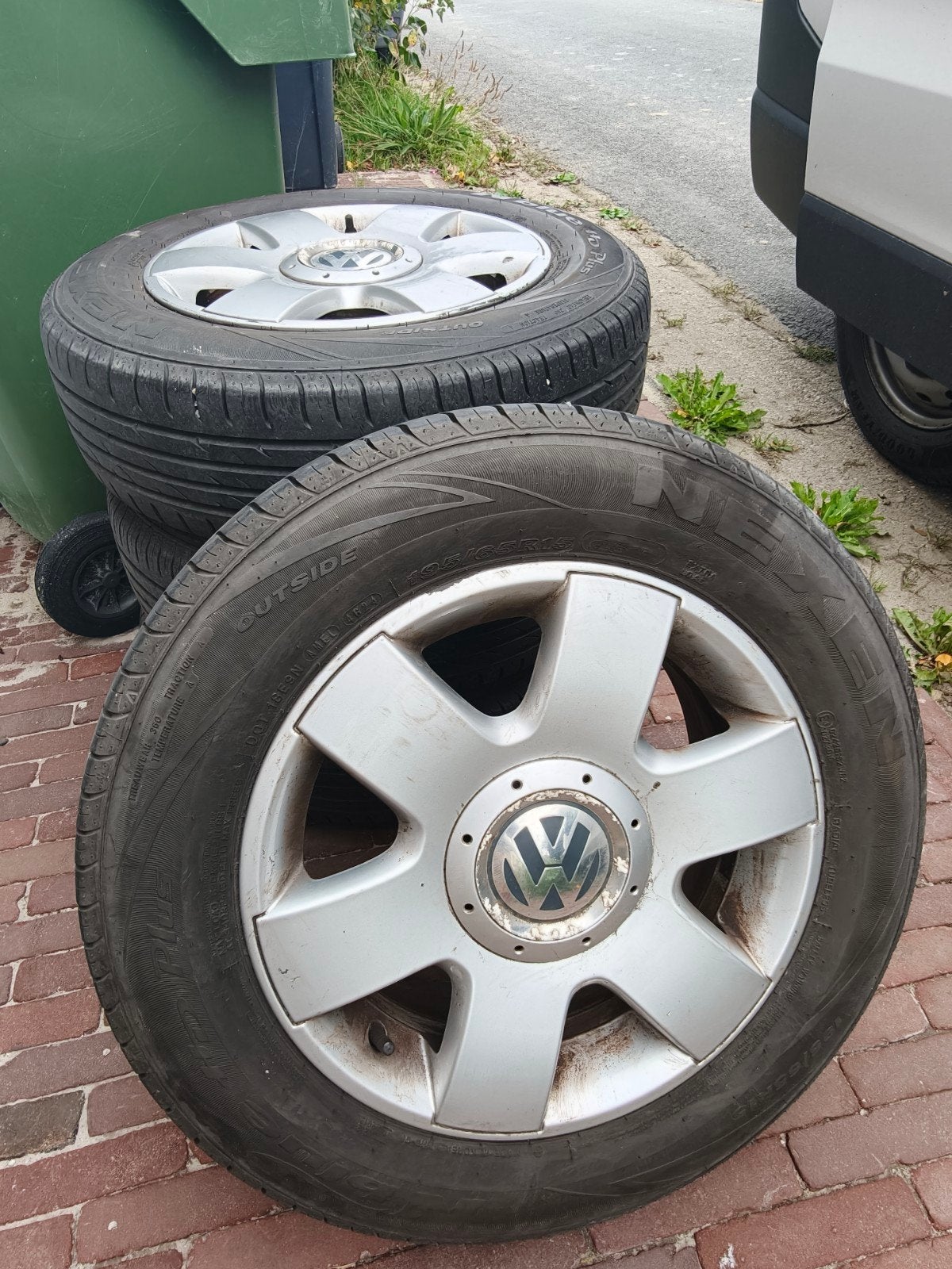 VW velgen met Nexen zomerbanden (195-65-R15), Ophalen, 15 inch, Banden en Velgen, 195 mm