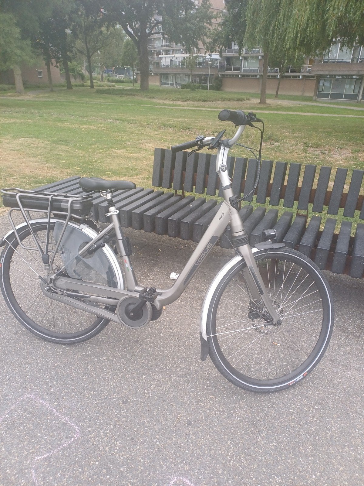 Vogue elektrische fiets - Zo goed als nieuw 6 mnd garantie, Zo goed als nieuw, 51 tot 55 cm, 30 tot 50 km per accu, Ophalen