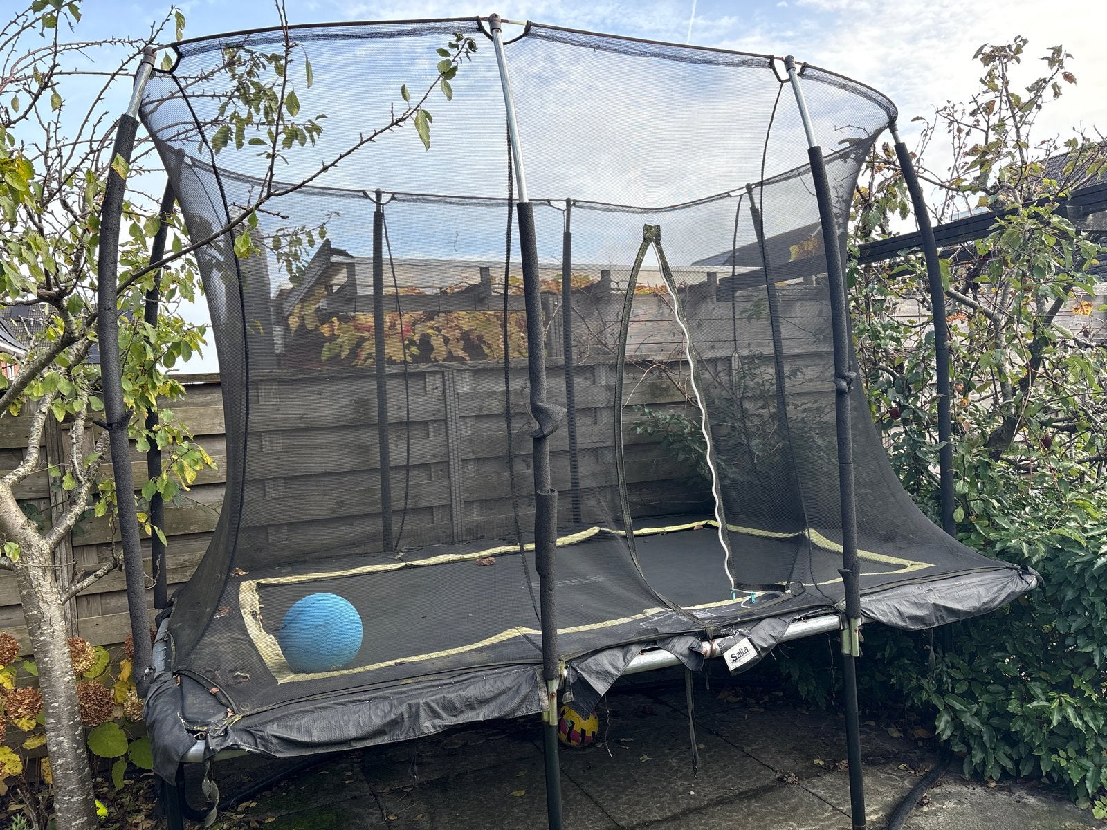 Grote trampoline met veiligheidsnet, Kinderen en Baby's, Ophalen, Gebruikt