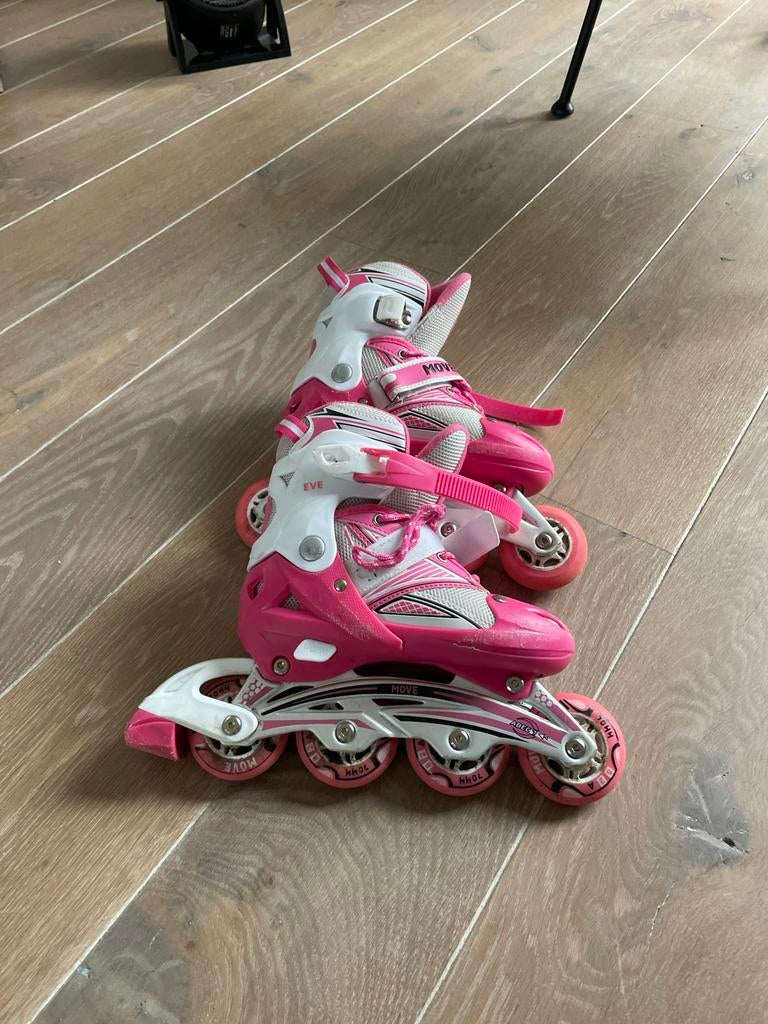 Move Even verstelbare skeelers roze/wit maat M 34-37, Overige merken, Kinderen, Ophalen of Verzenden, Inline skates 4 wielen