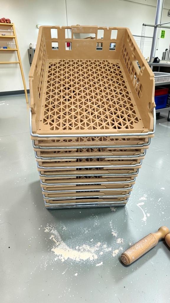 20 broban kratten met dolly, Ophalen, Gebruikt, 40 tot 60 cm, 50 tot 75 cm