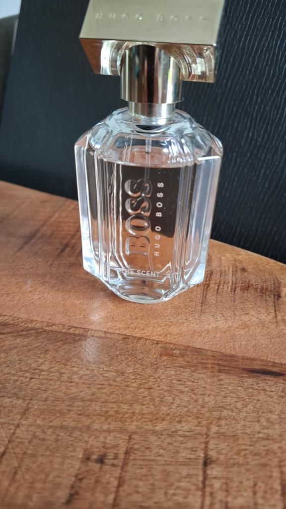 Hugo Boss the scent 50 ml dames, Ophalen of Verzenden, Zo goed als nieuw