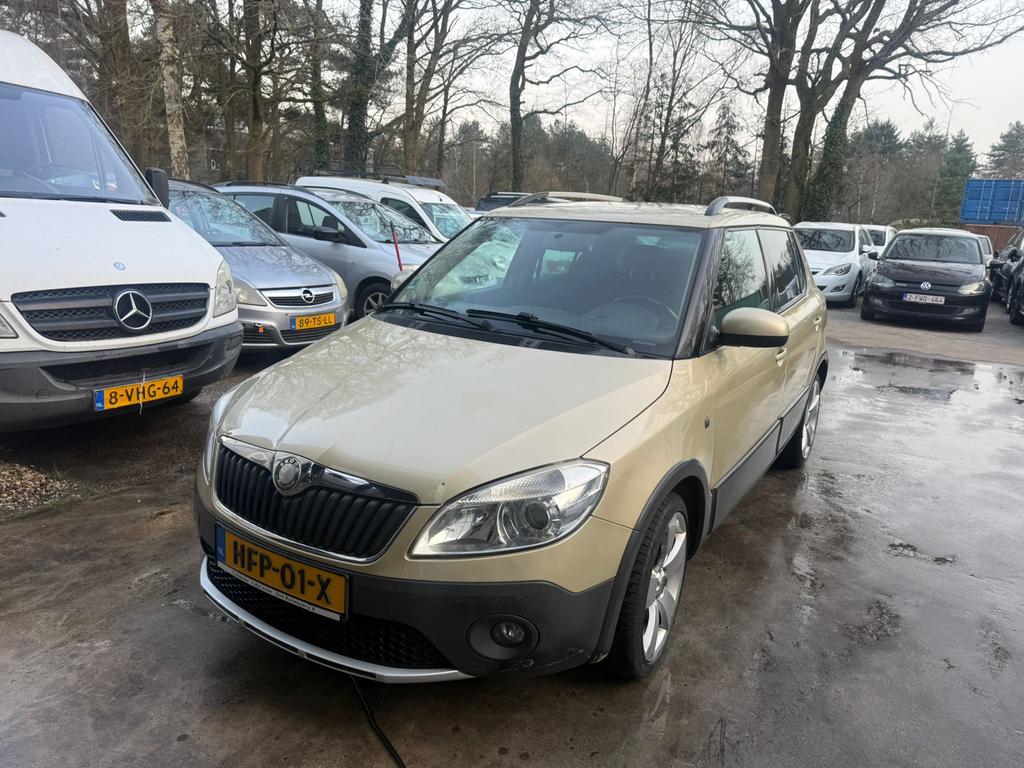 Skoda Fabia 1.6 TDI 105pk 2010, Auto's, Voorwielaandrijving, Stof, 1119 kg, Zwart