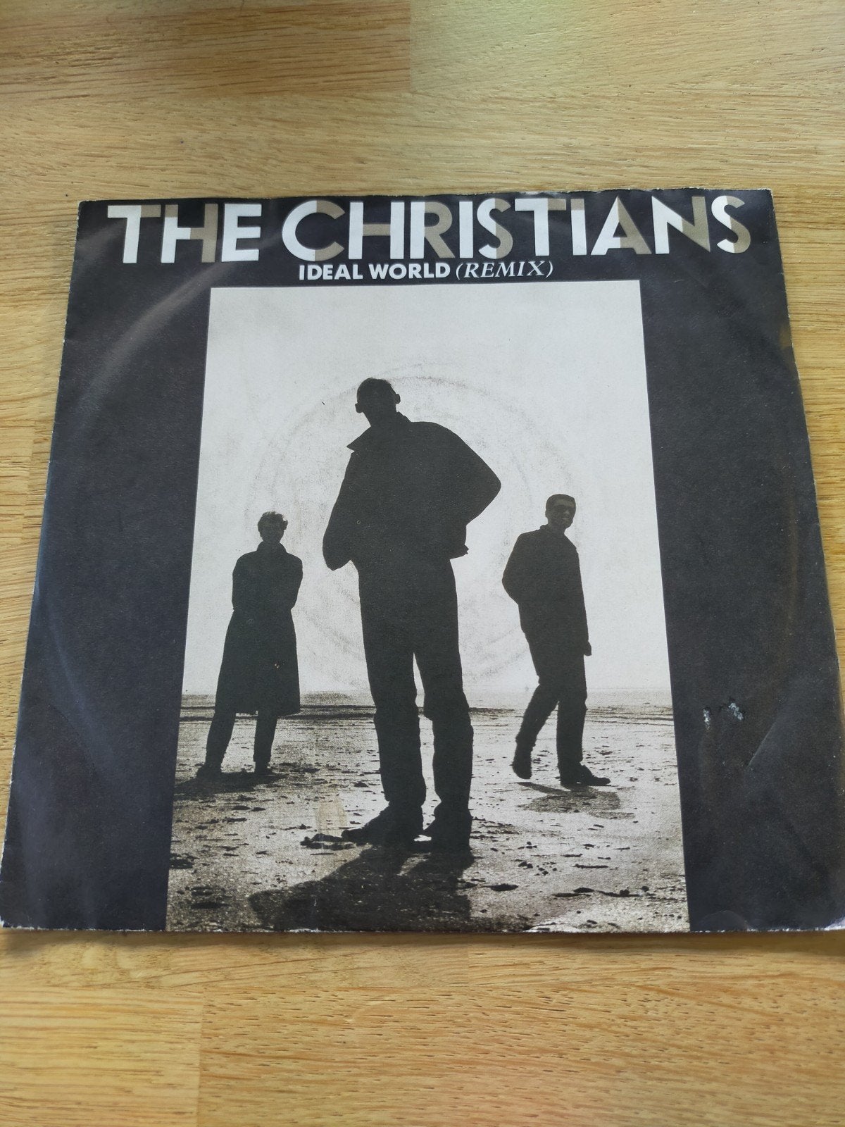 the Christians , ideal world, Cd's en Dvd's, Ophalen of Verzenden, Zo goed als nieuw, Pop