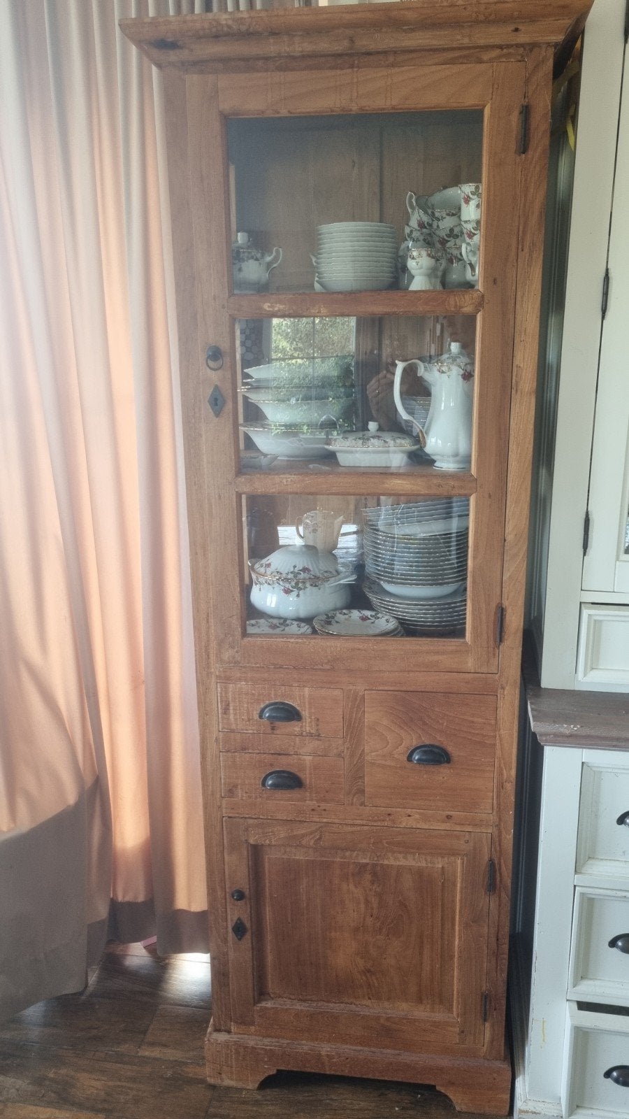 Teakhouten Vitrinekast - Landelijke stijl, Huis en Inrichting, Ophalen, Gebruikt, Met lade(s), 50 tot 100 cm