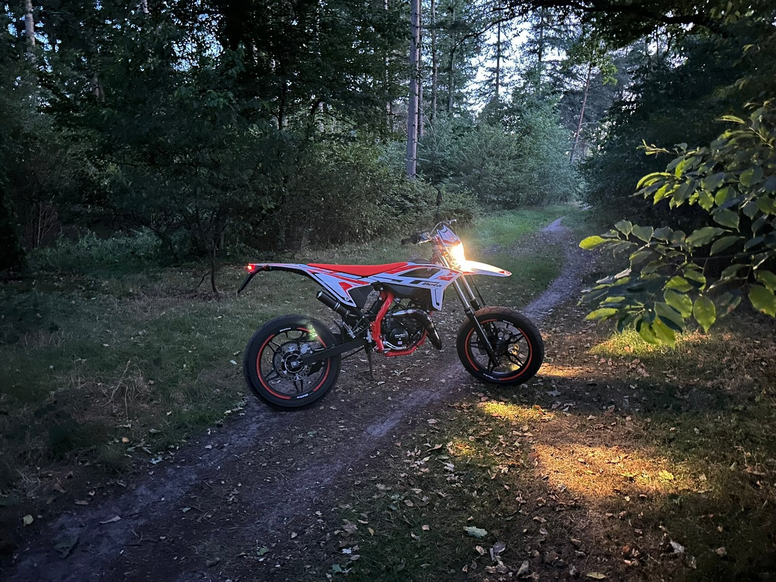 Beta RR50 Sport Wit 2024, Fietsen en Brommers, Brommers | Overige merken, Ophalen, 6 versnellingen, Gebruikt, Maximaal 45 km/u