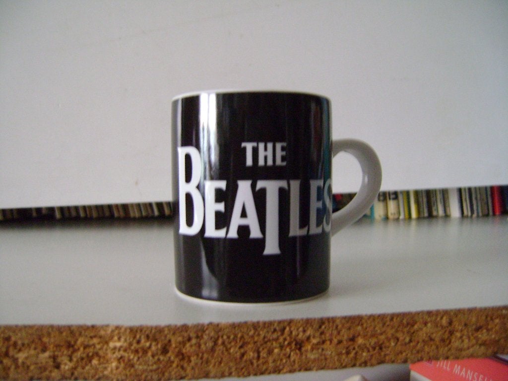 Kleine mok The Beatles uit 2010 Apple Corps LTD.Hoogte 7cm, Ophalen of Verzenden, Nieuw