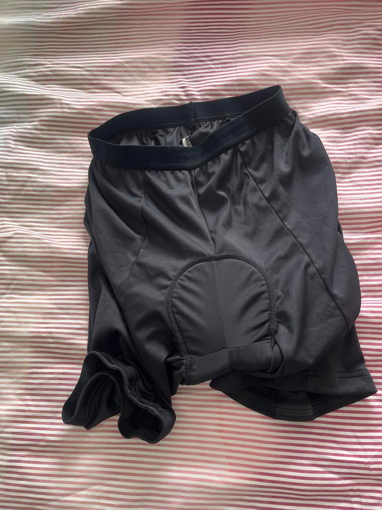 Zwarte fietsbroek met zeem,onderbroek, Fietsen en Brommers, Fietsaccessoires | Fietskleding, Gebruikt, Heren, Onderkleding, M