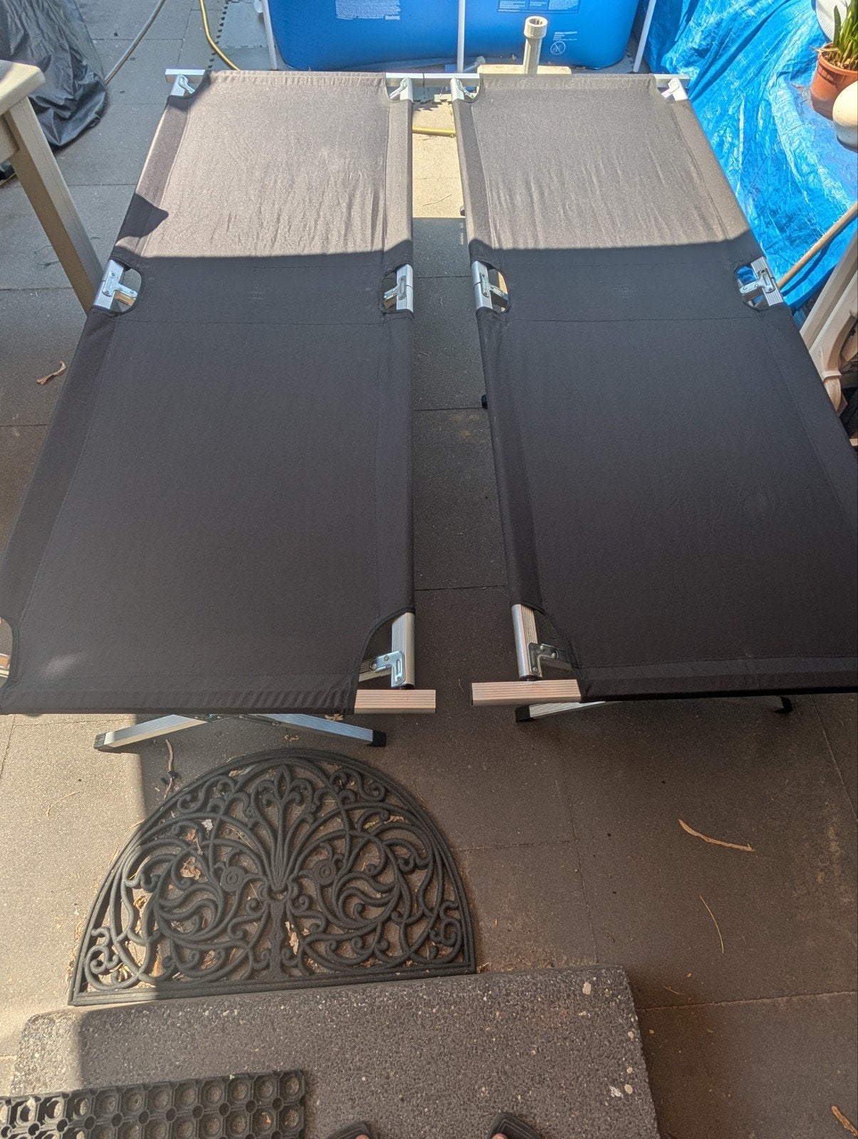2x Veldbed, Stretcher 210x80x55 cm Zwart Inklapbaar, Ophalen, Gebruikt, Campingmeubel-accessoire