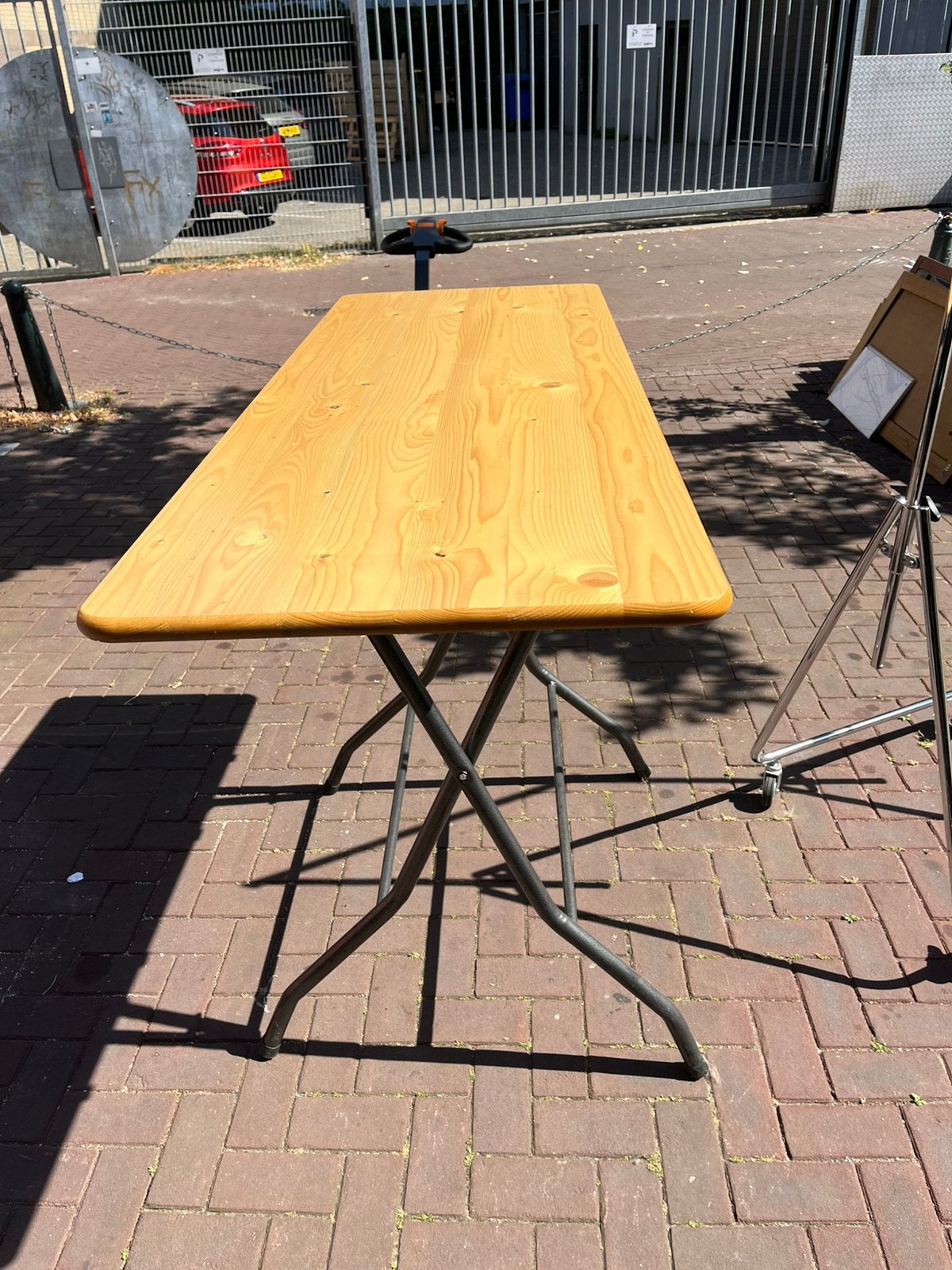 Klaptafel hoog nog mooi onderhouden altijd met zorg, Ophalen, Zo goed als nieuw