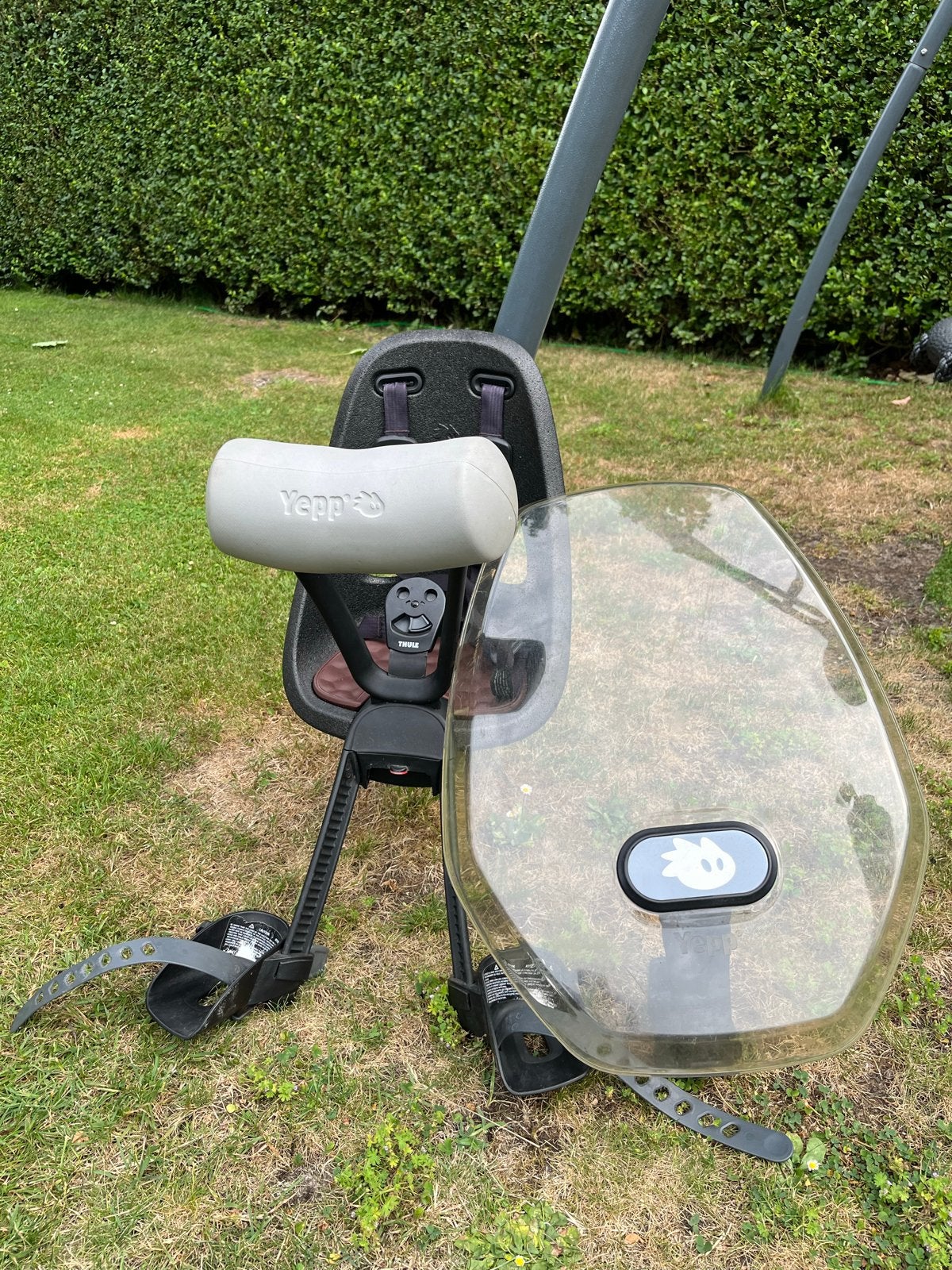 Thule Yepp Voorzitje met windscherm, Ophalen, Voorzitje, 0 t/m 13 kg, Gebruikt