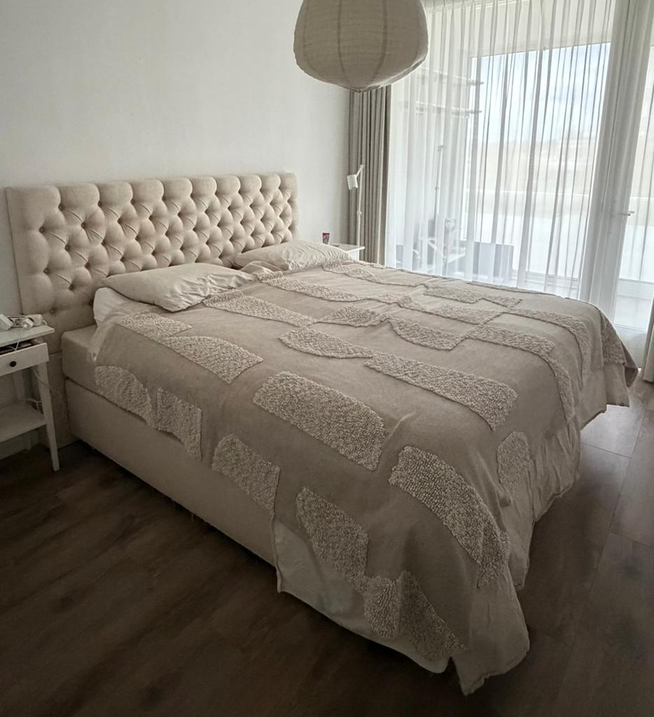 Swiss Sense beige boxpring incl. topper, Ophalen, Beige, Tweepersoons, Zo goed als nieuw