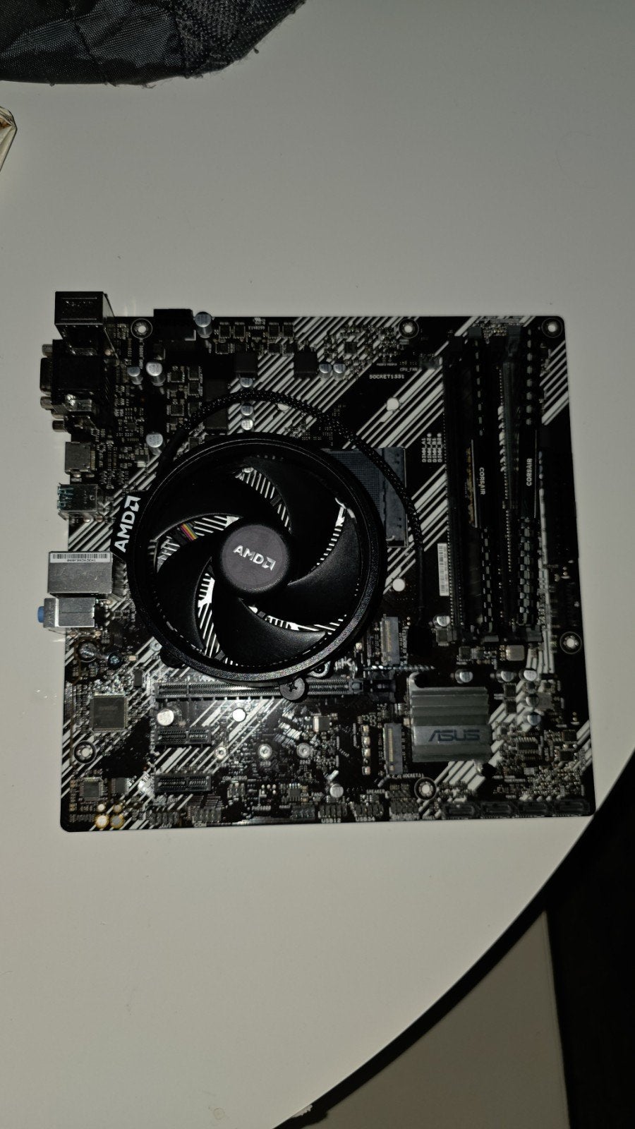 Upgrade Kit - Ryzen 5600X, 32G DDR4, B550 Tomahawk, DDR4, AM4, Ophalen of Verzenden, Zo goed als nieuw