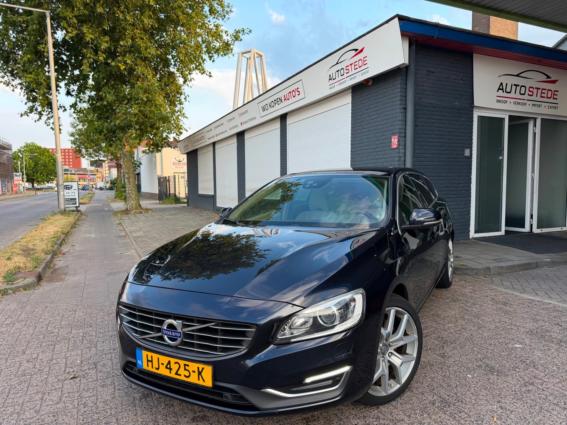 Volvo V60 2.4 D6 Twin Engine|Plug-In Hybrid|R-Design|NAP, Auto's, Automaat, Euro 6, Blauw, Vierwielaandrijving