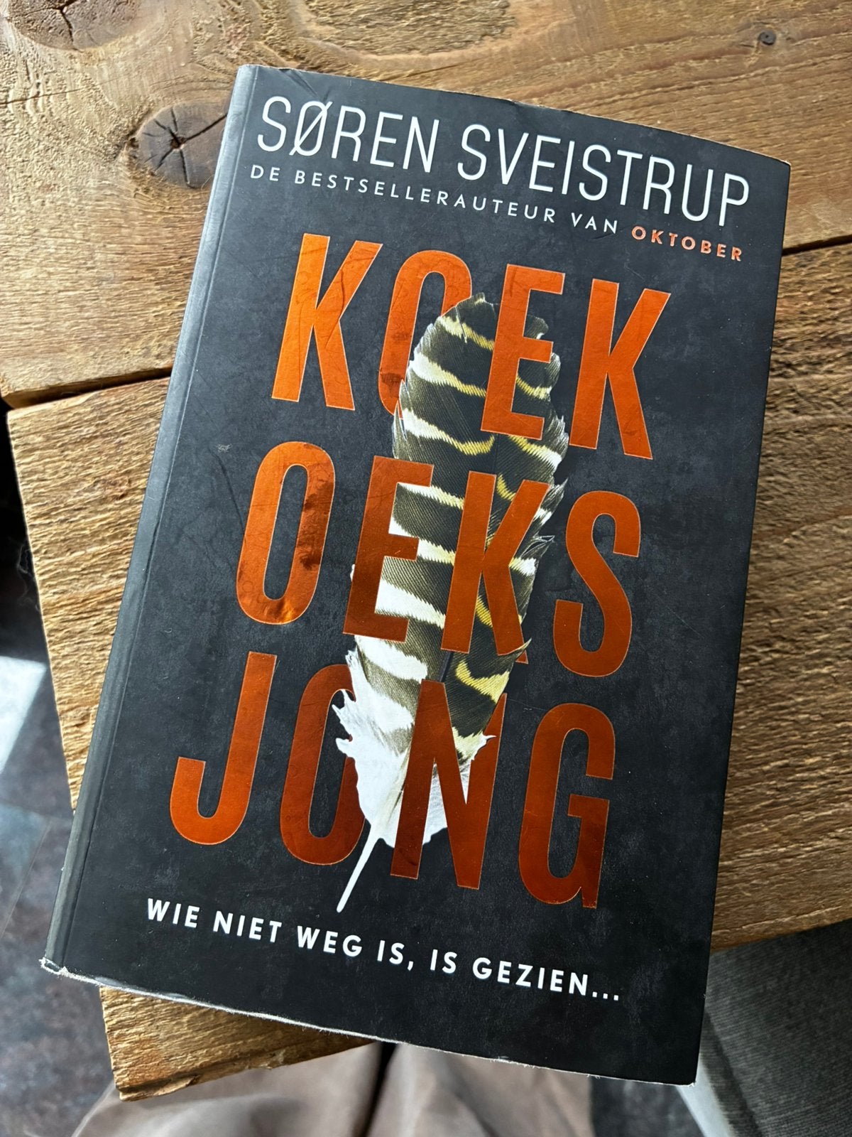 Søren Sveistrup - Koekoeksjong, Ophalen, Gelezen, Søren Sveistrup
