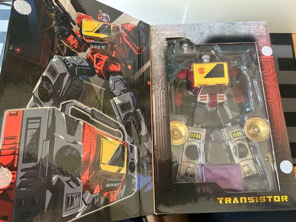 Transformer: MP Blaster (KFC EAVI METAL Phase 4:A), G1, Ophalen of Verzenden, Zo goed als nieuw, Autobots