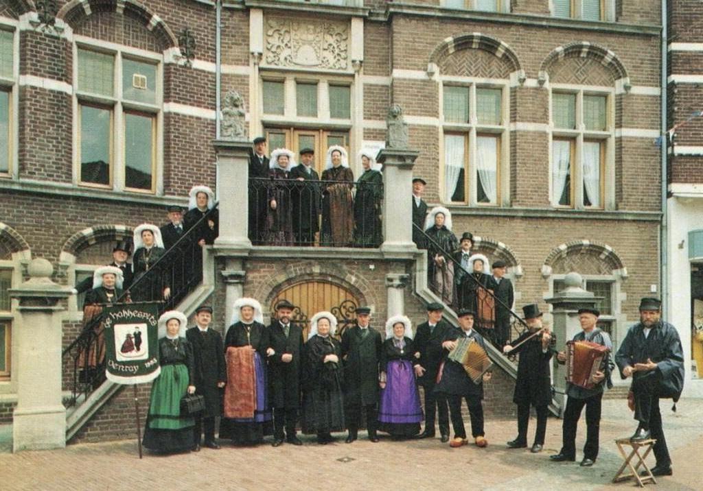 TW4007 Venray 1990 Folk.dansgroep De Hakkespits klederdracht, Verzenden, 1980 tot heden, Ongelopen, Limburg