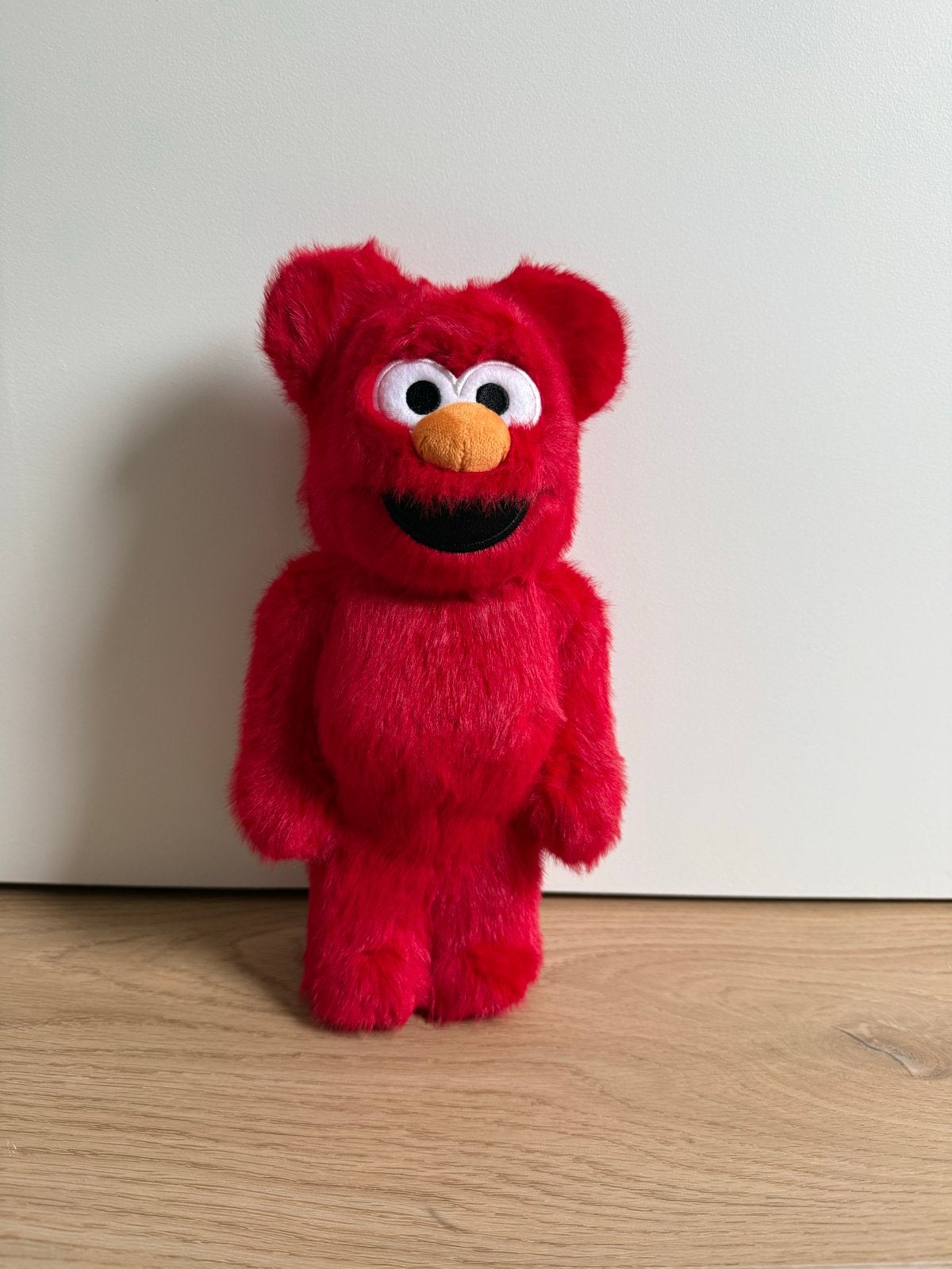 Elmo v2 Bearbrick 400% - Nieuwstaat met originele verpakking, Ophalen of Verzenden, Zo goed als nieuw