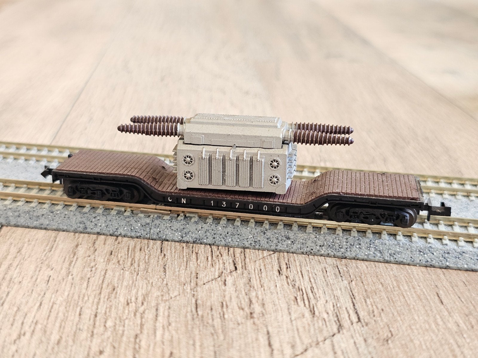 Modeltrein N spoor dieplader met trafo, Ophalen of Verzenden, Gebruikt, Wagon